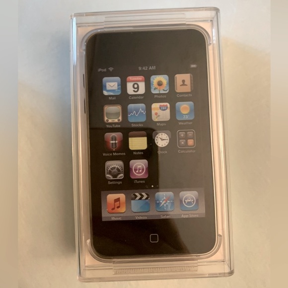 Apple iPod Touch - 8GB - 2nd Gen - NEW IN BOX - Picture 1 of 2